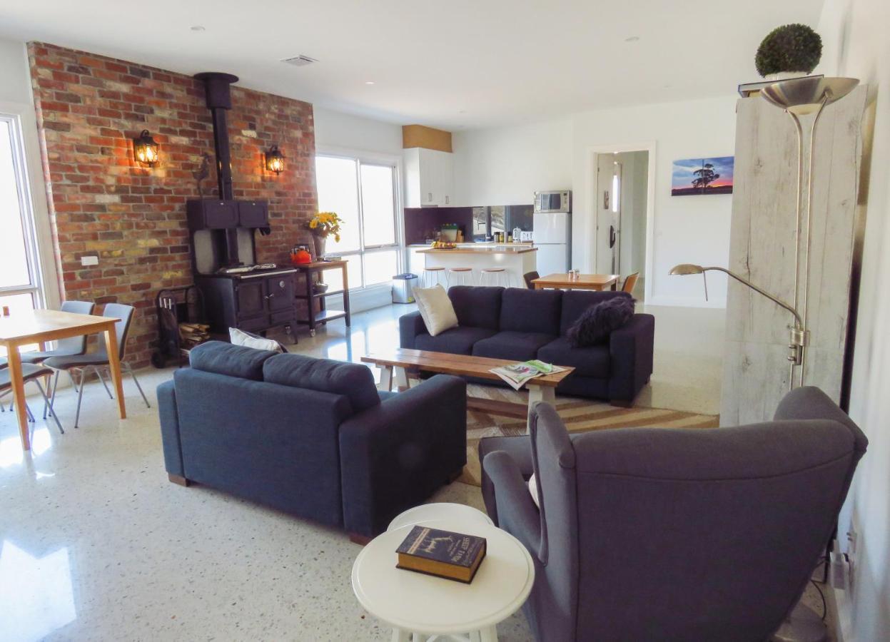 Bed and Breakfast Rooks Edge Gisborne Esterno foto